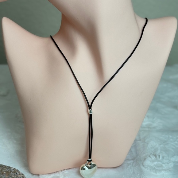 Zara Silver Heart Pendant Necklace - Picture 3 of 10
